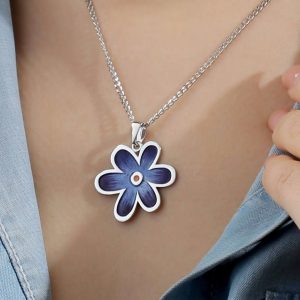 Flower Power Violet: Sterling Silver ’60s Hippe Style Enamel Pendant Necklace